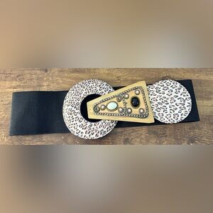 Beautiful animal print stretch belt one size